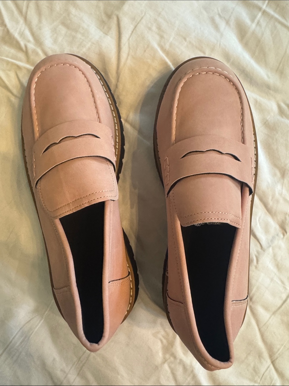 Classic women’s Penny Loafers in Blush Pink